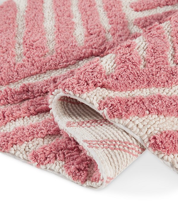 Basket Weave Stripe Tufted Bath Rug, 20" x 30"